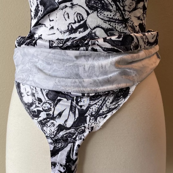 Merilyn Monroe Pajamas Dress - Picture 4 of 7